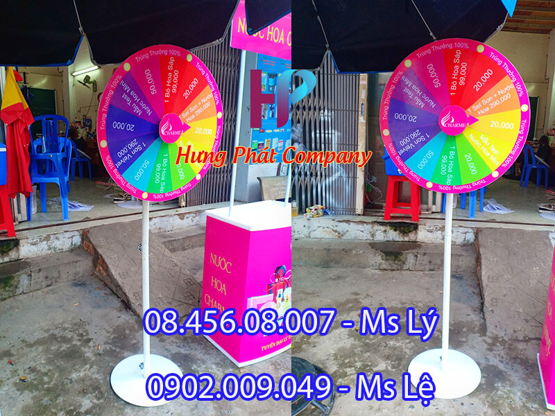 vòng quay trúng thưởng chân sắt đẹp