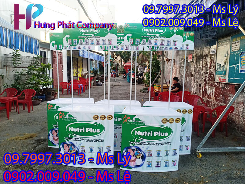 quầy sampling siêu thị bằng nhựa lắp ráp
